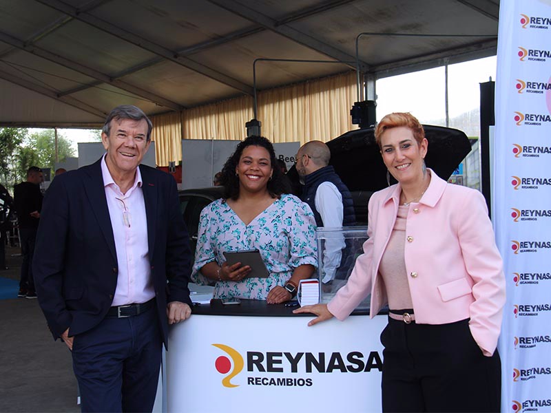 Reynasa, Antonio y Alicia López